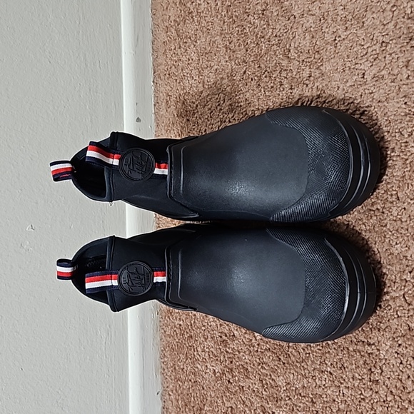Tommy Hilfiger Candid Rain Boots! - Picture 2 of 11